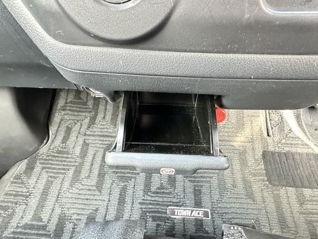 TOYOTA TOWNACE VAN 2WD 2022 Image 31