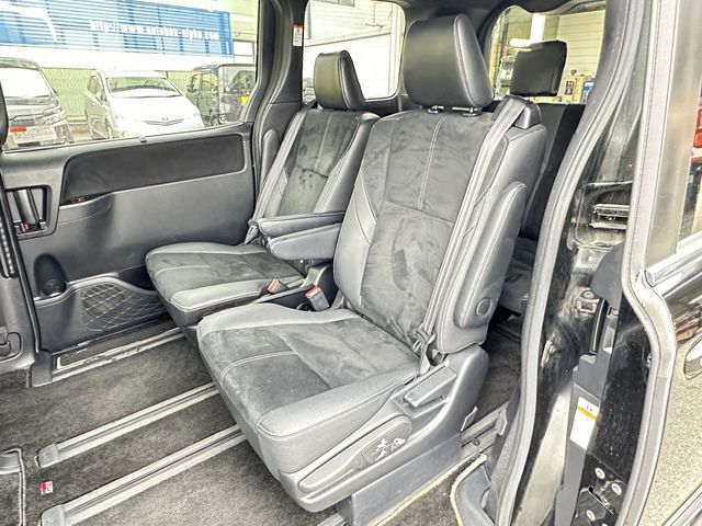 TOYOTA VOXY 2017 Image 31