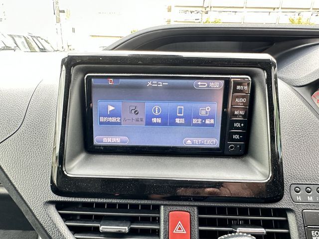 TOYOTA VOXY 2017 Image 31