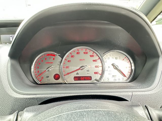 TOYOTA VOXY 2017 Image 31