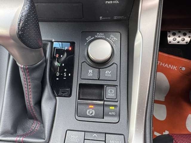 TOYOTA LEXUS NX300H AWD 2014 Image 31