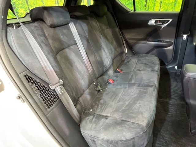 TOYOTA LEXUS CT200H 2012 Image 31