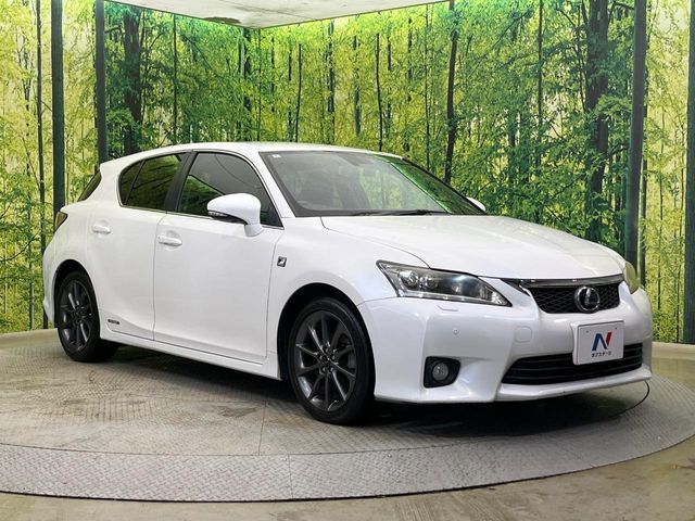 TOYOTA LEXUS CT200H 2012 Image 31
