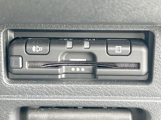 NISSAN AURA 2022 Image 31