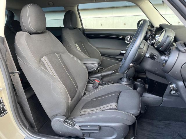 BMW MINI COOPER S 2019 Image 31