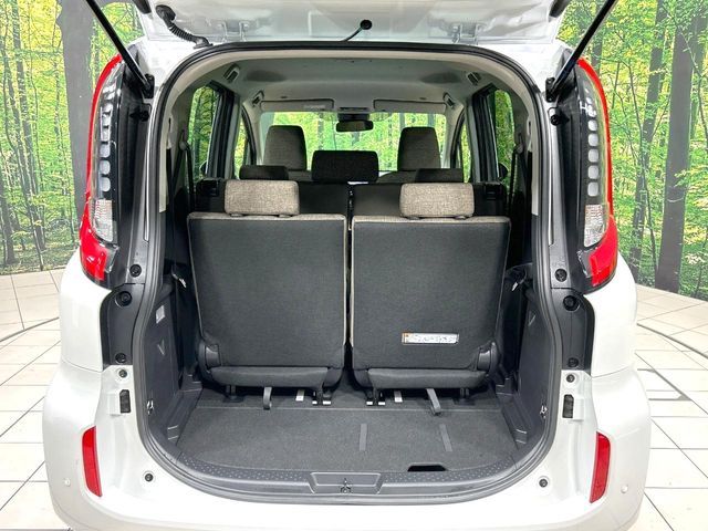 TOYOTA SIENTA HYBRID 2025 Image 31