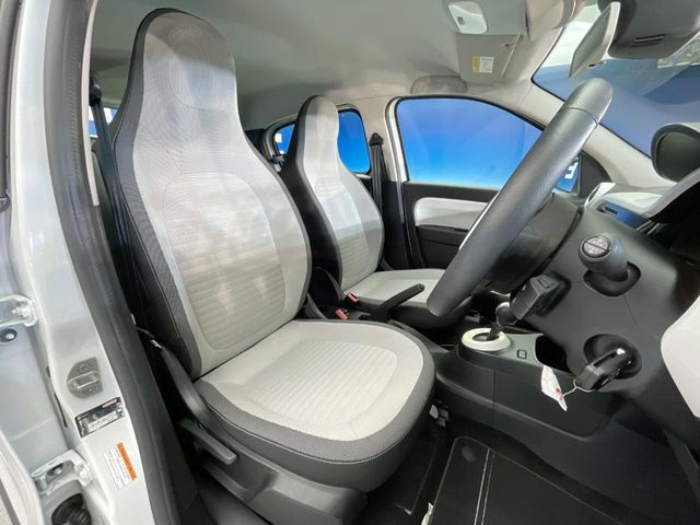 RENAULT TWINGO 2021 Image 31