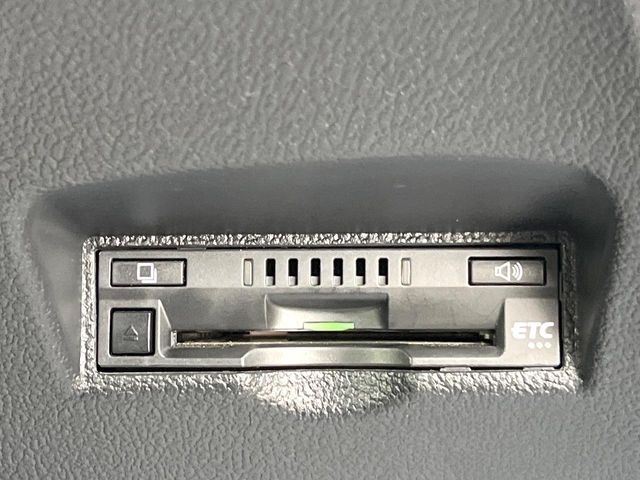 TOYOTA PRIUS 2019 Image 31