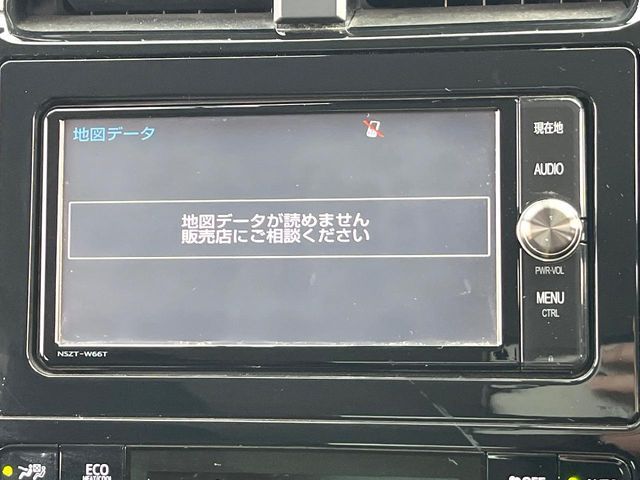 TOYOTA PRIUS 2017 Image 31