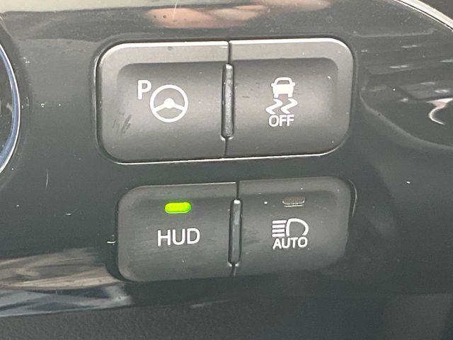 TOYOTA PRIUS 2017 Image 31