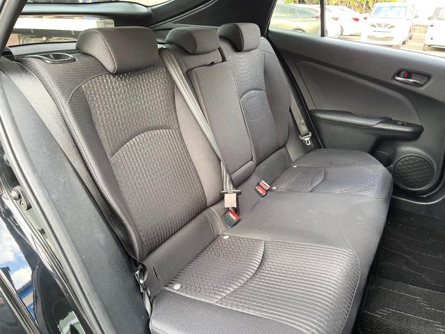 TOYOTA PRIUS 2017 Image 31
