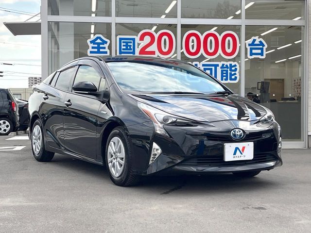 TOYOTA PRIUS 2017 Image 31