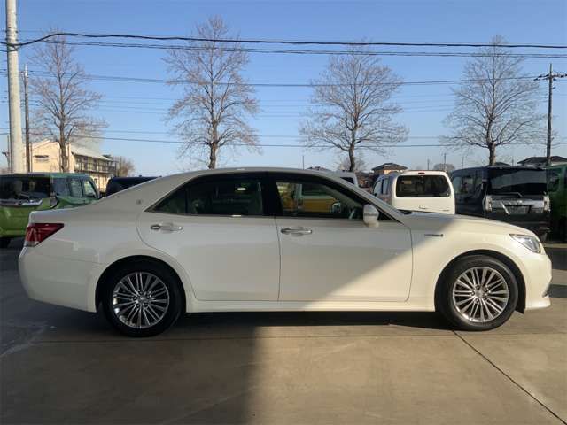 TOYOTA CROWN SEDAN HYBRID 2016 Image 31
