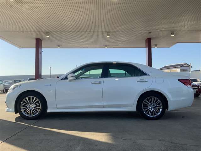TOYOTA CROWN SEDAN HYBRID 2016 Image 31