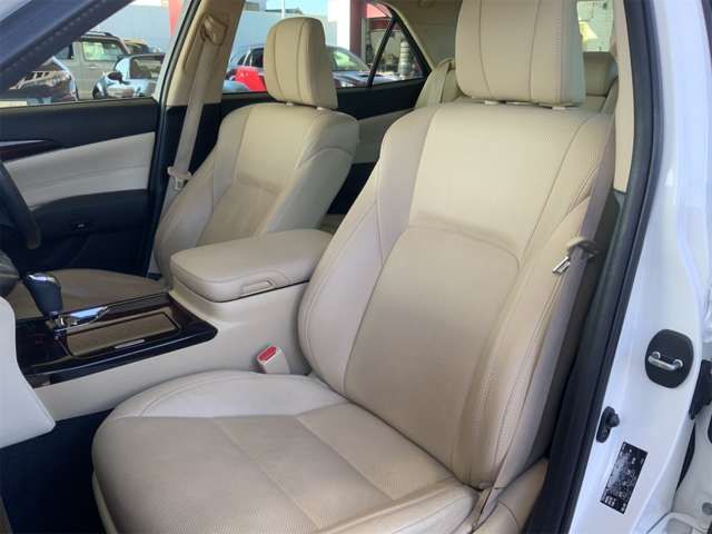 TOYOTA CROWN SEDAN HYBRID 2016 Image 31