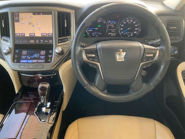 TOYOTA CROWN SEDAN HYBRID 2016 Image 31