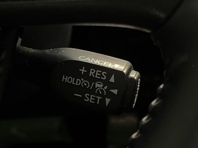 TOYOTA PRIUS 2019 Image 31