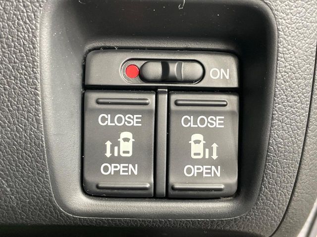 HONDA N BOX CUSTOM 2013 Image 31