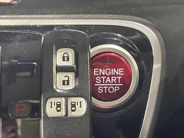 HONDA N BOX CUSTOM 2013 Image 31