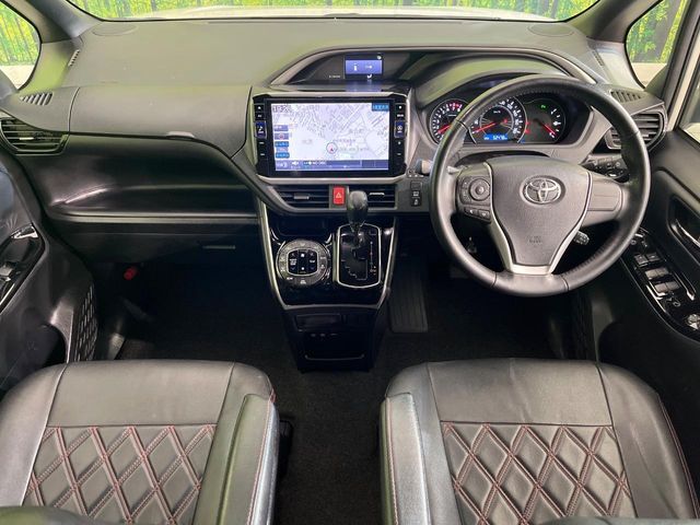 TOYOTA VOXY 2021 Image 31