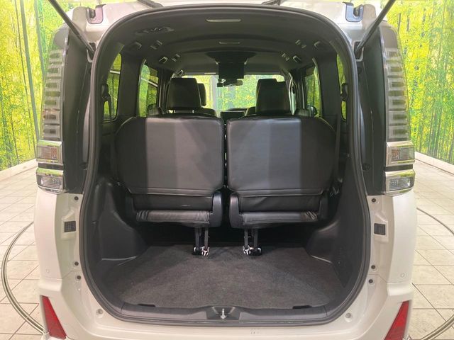 TOYOTA VOXY 2021 Image 31