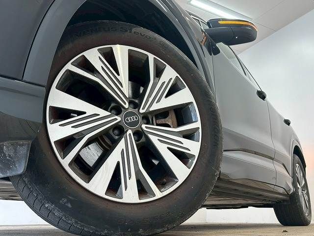 AUDI Q4 E-TRON SPORT 2023 Image 31