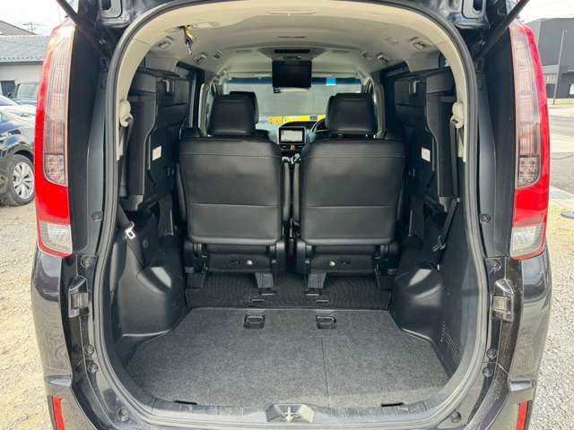 TOYOTA ESQUIRE HYBRID 2015 Image 31