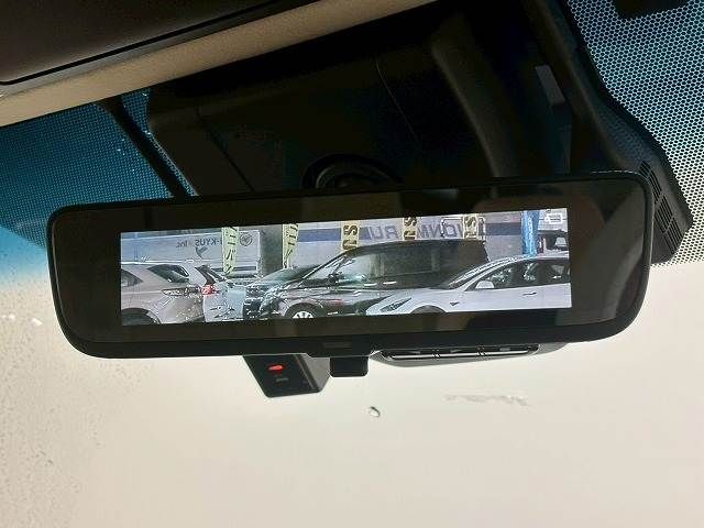 TOYOTA ALPHARD HYBRID 4WD 2018 Image 31