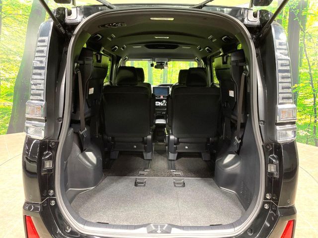 TOYOTA VOXY HYBRID 2019 Image 31