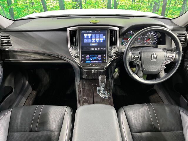 TOYOTA CROWN SEDAN HYBRID 2016 Image 31