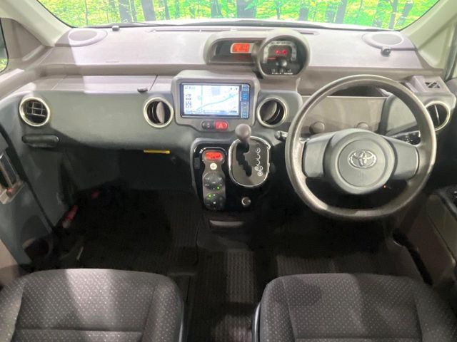 TOYOTA PORTE 2013 Image 31