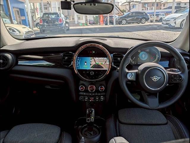 BMW MINI COOPER D 2022 Image 31