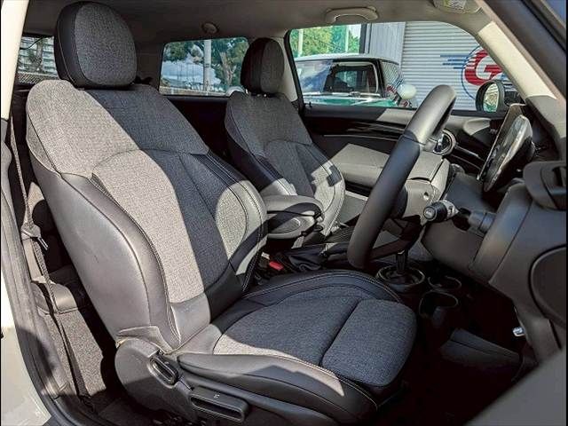 BMW MINI COOPER D 2022 Image 31