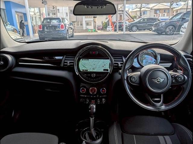 BMW MINI COOPER S 2018 Image 31