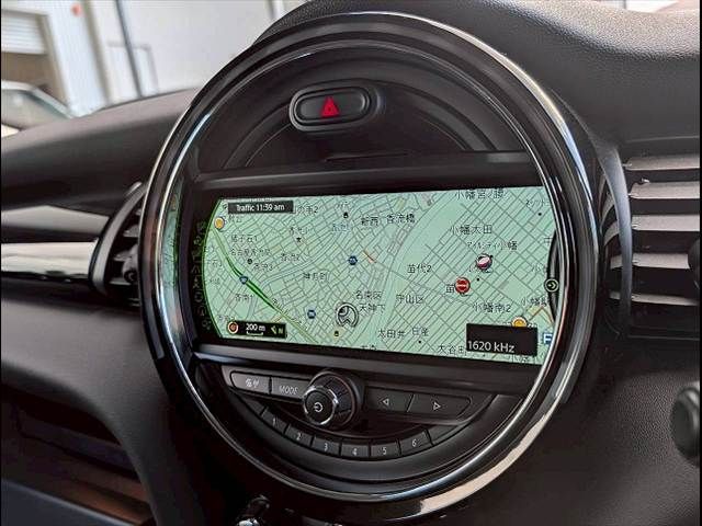 BMW MINI COOPER S 2018 Image 31