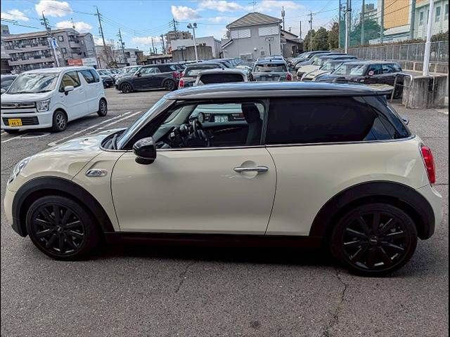 BMW MINI COOPER S 2018 Image 31