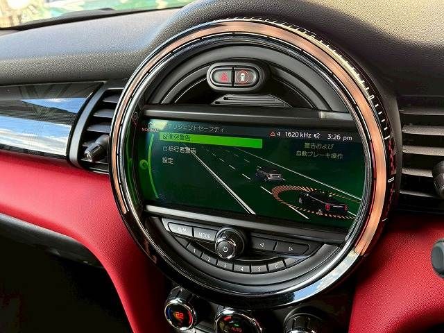 BMW MINI OPEN 2019 Image 31