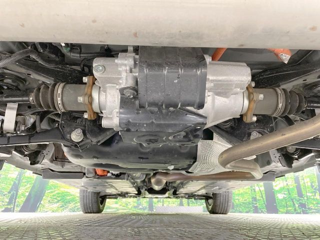 TOYOTA YARIS CROSS HYBRID 2025 Image 31