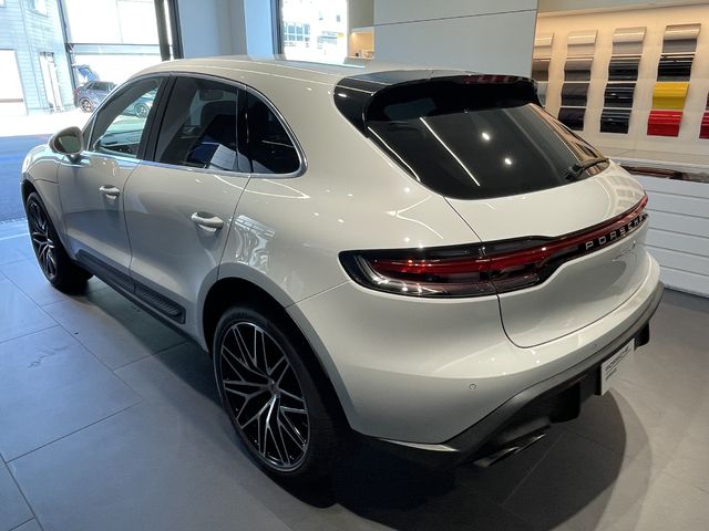 PORSCHE MACAN 2022 Image 31
