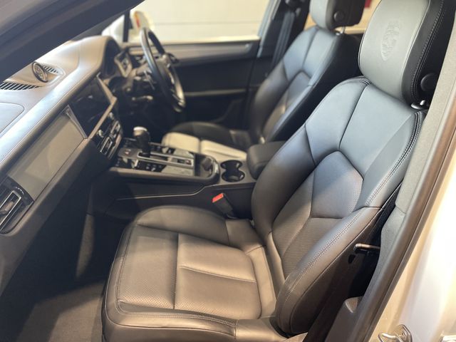 PORSCHE MACAN 2022 Image 31