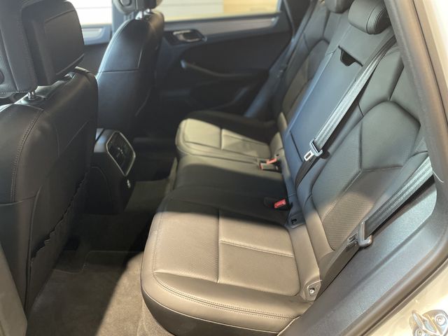 PORSCHE MACAN 2022 Image 31