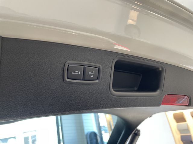 PORSCHE MACAN 2022 Image 31