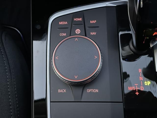 BMW 1SERIES 2021 Image 31