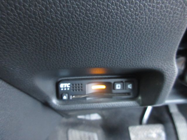 HONDA FIT HYBRID 2018 Image 31