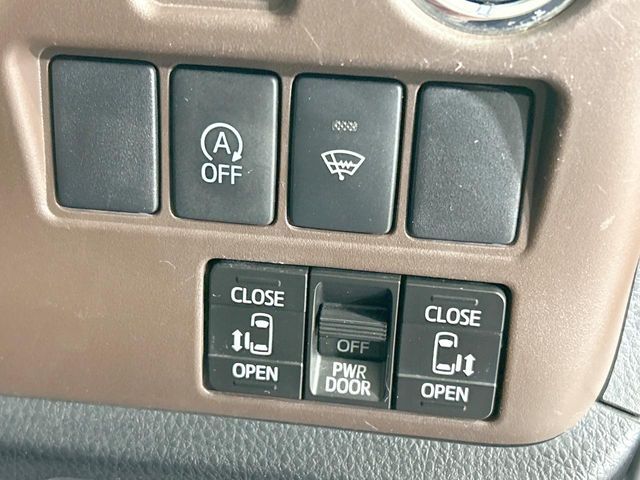 TOYOTA ESQUIRE 4WD 2015 Image 31