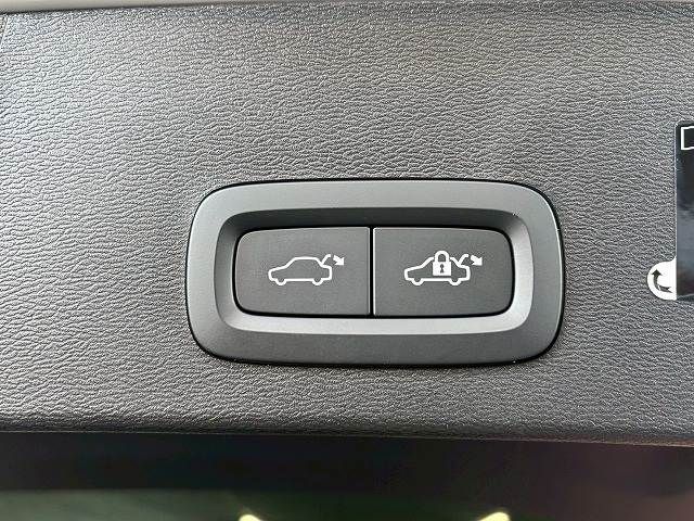 VOLVO XC40 2021 Image 31