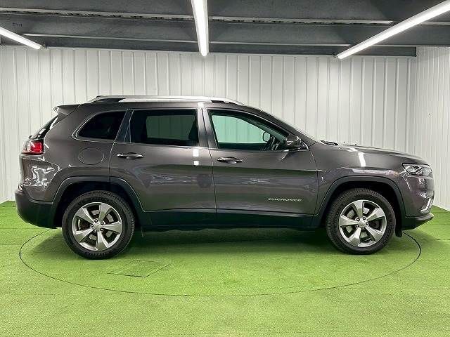 JEEP CHEROKEE 2018 Image 31