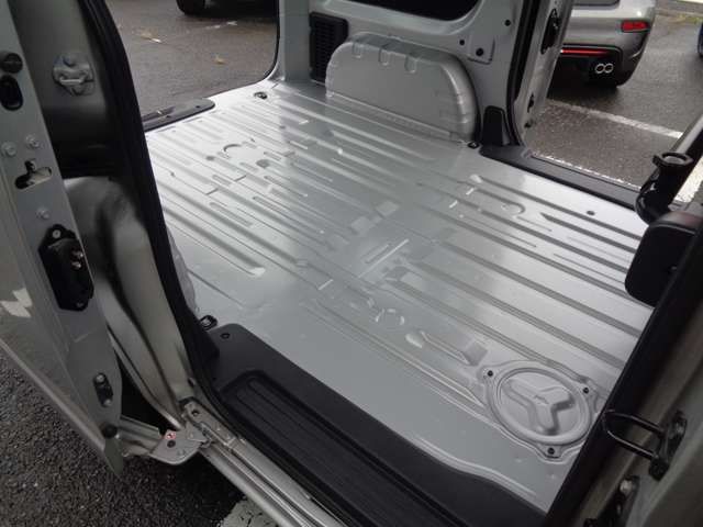 NISSAN NV200 VANETTE VAN 2022 Image 31