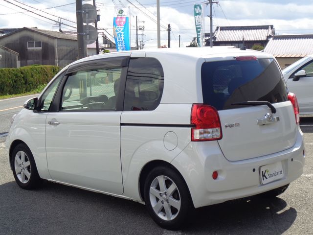 TOYOTA PORTE 2015 Image 31