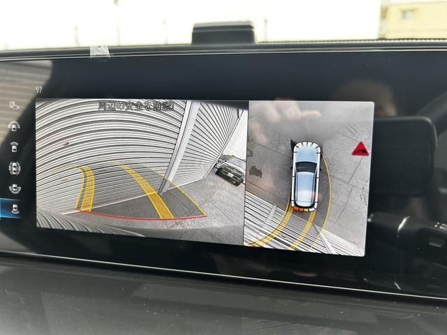 MERCEDES BENZ EQC 2023 Image 31